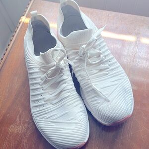 Ryka white walking shoes